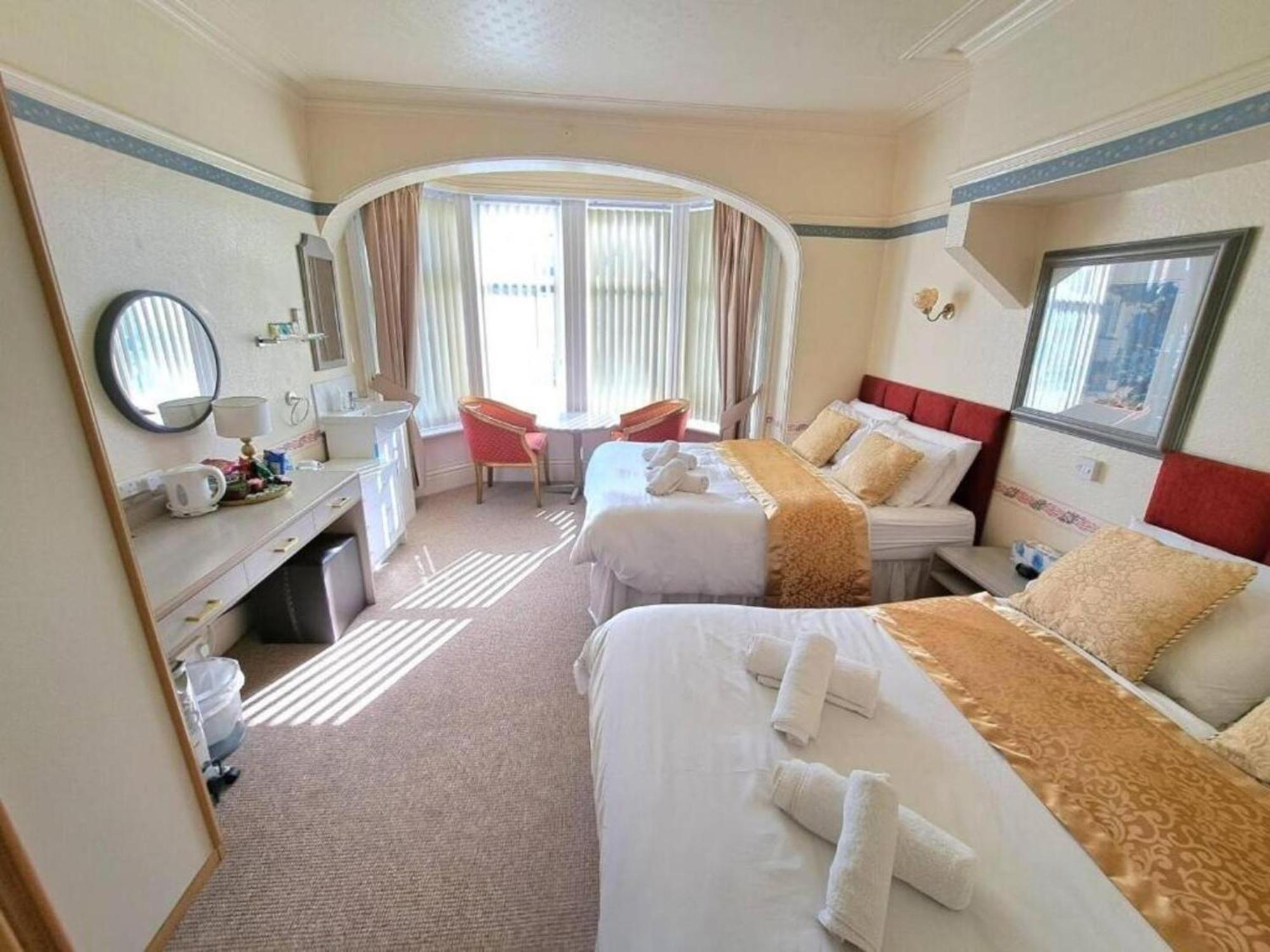Oyo Lily Hotel Blackpool — Photos 1